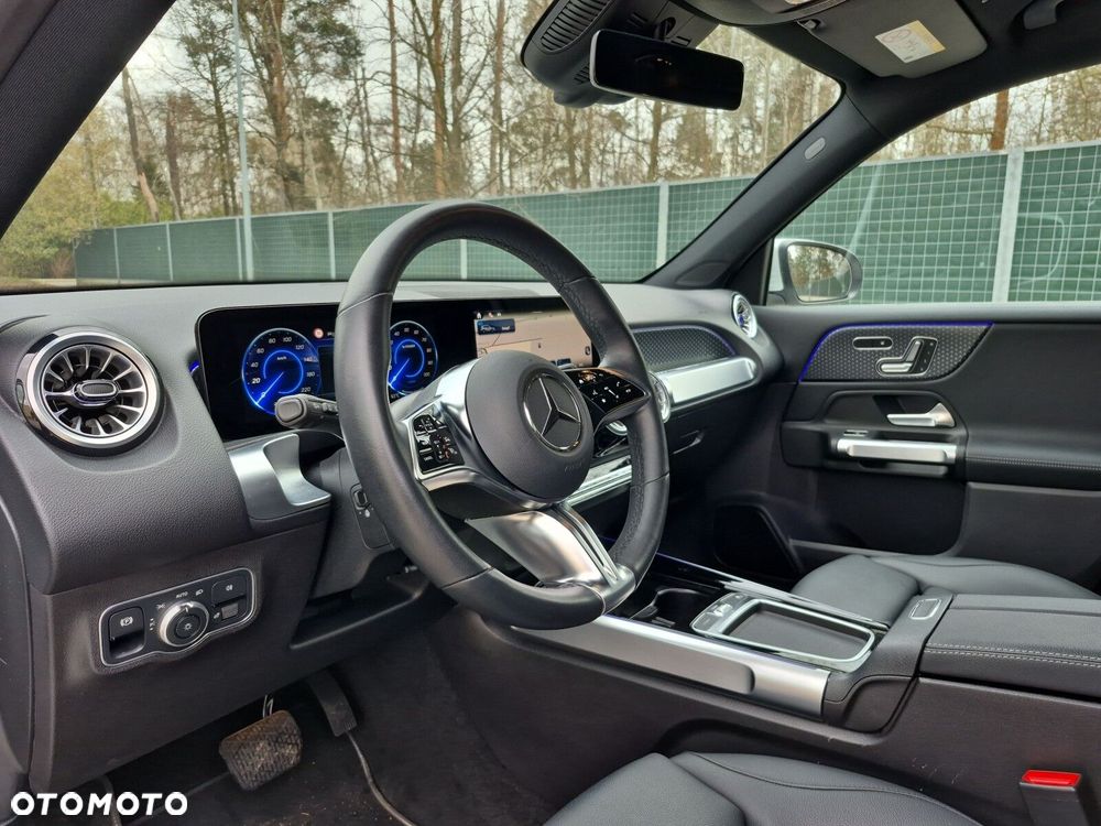 Mercedes-Benz EQB - 13