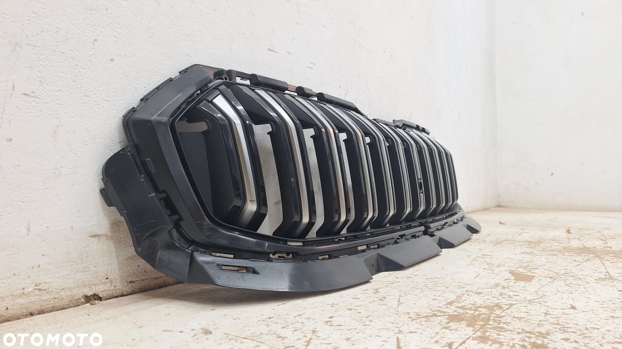ATRAPA ZDERZAKA GRILL SKODA KODIAQ 57H 23- - 2