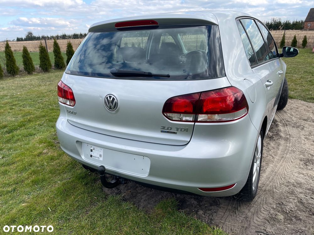 Volkswagen Golf 2.0 TDI DPF Highline - 5