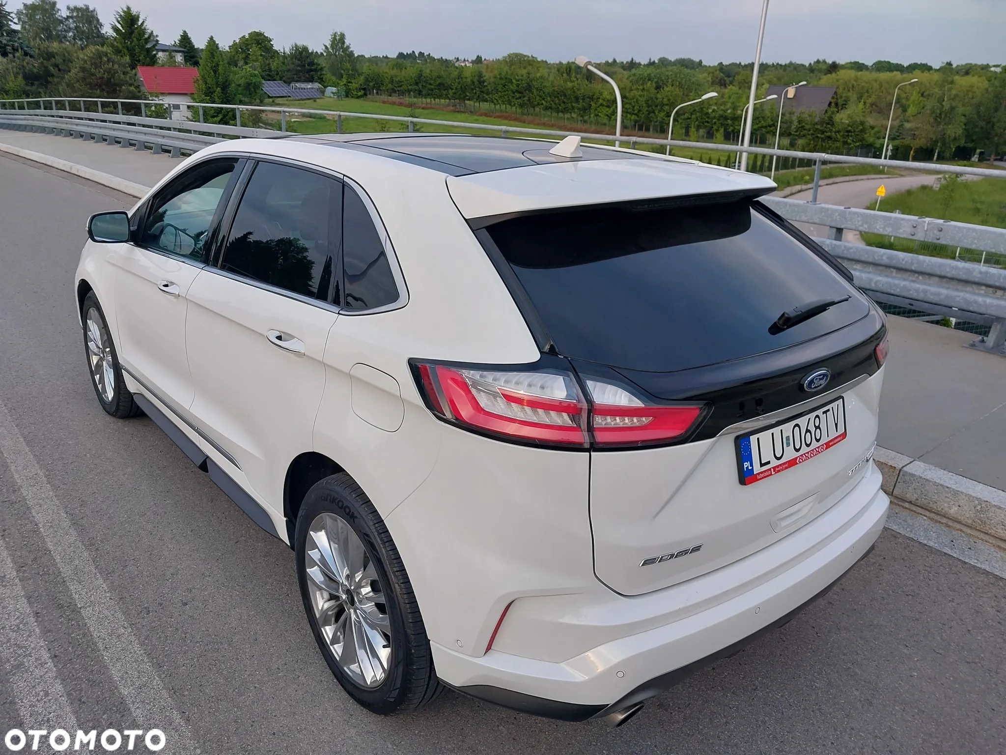 Ford Edge - 8