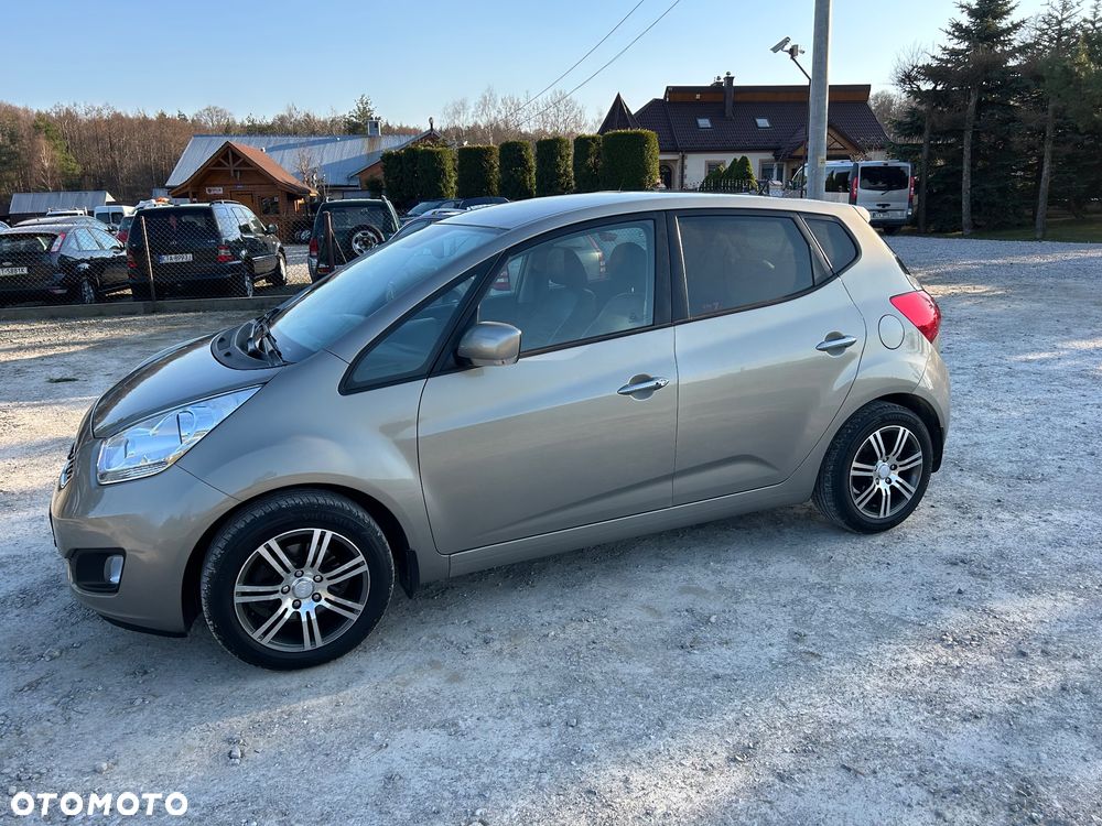Kia Venga - 2