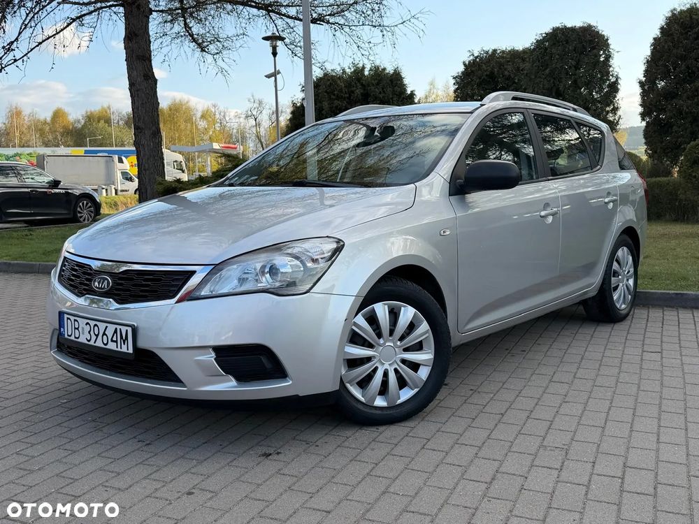 Kia Ceed 1.6 CRDi 90 Vision - 9