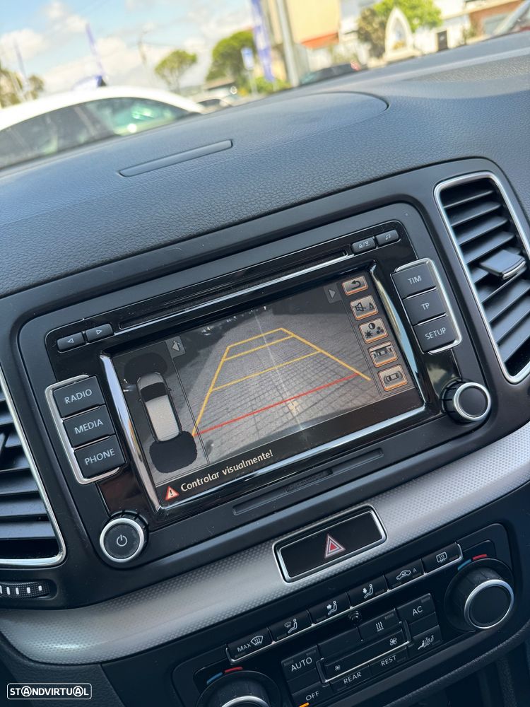 VW Sharan 1.4 TSI BlueMotion Highline - 11