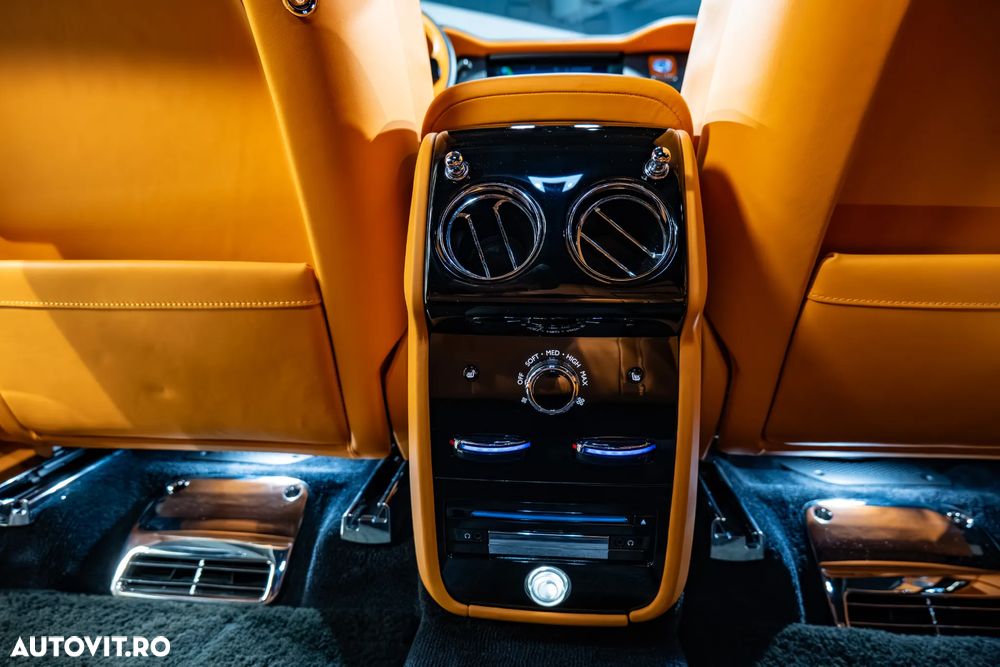 Rolls-Royce Cullinan - 34