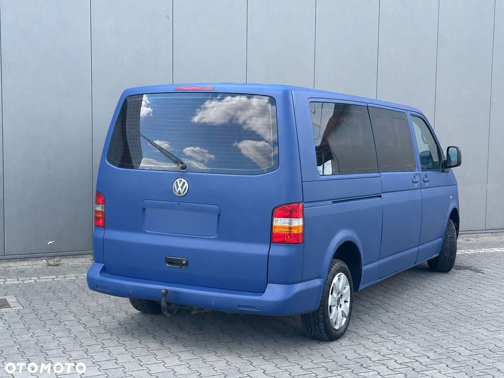 Volkswagen Caravelle - 3