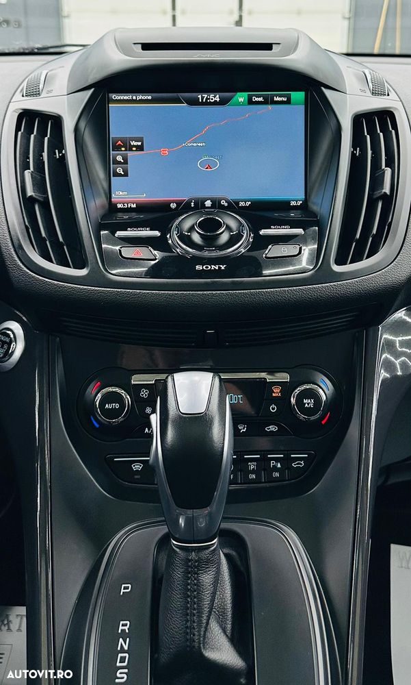 Ford Kuga 2.0 TDCi 4x4 Aut. ST-Line - 27