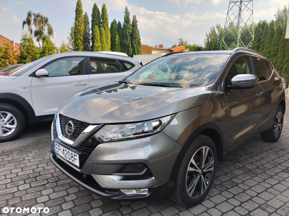 Nissan Qashqai 1.3 DIG-T N-WAY - 10