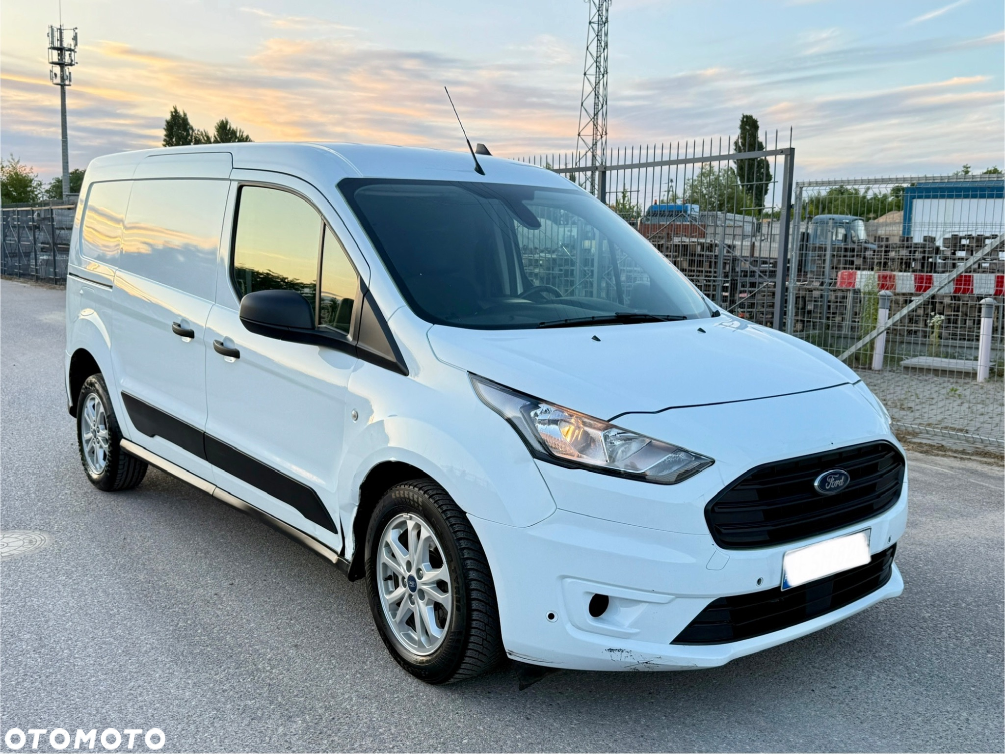 Ford Transit Connect - 17