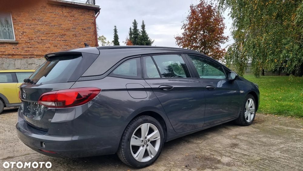 Opel Astra 1.6 CDTI Automatik Active - 2