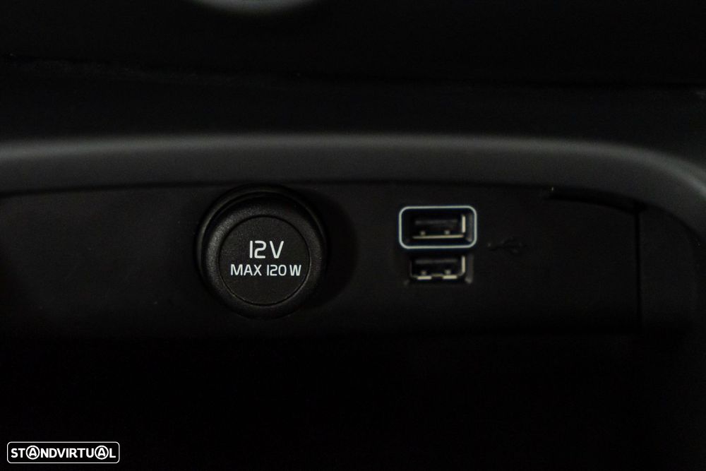Volvo XC 40 1.5 T5 PHEV Momentum Plus - 25