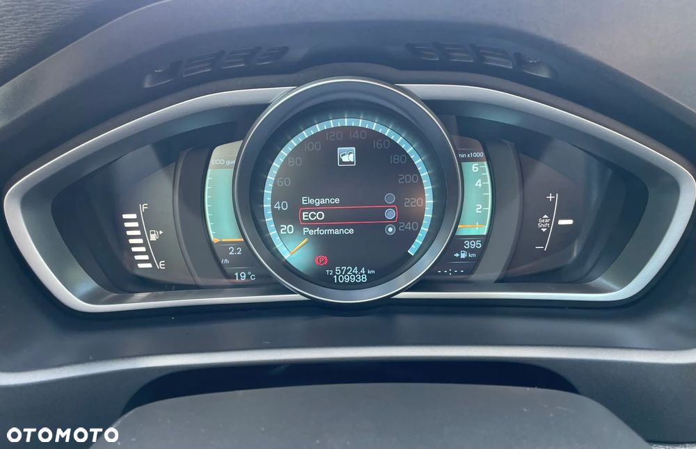 Volvo V40 T2 You - 16