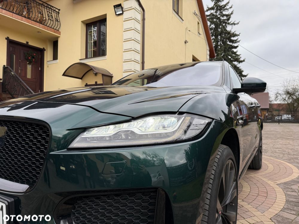 Jaguar F-Pace 30d AWD R-Sport - 6