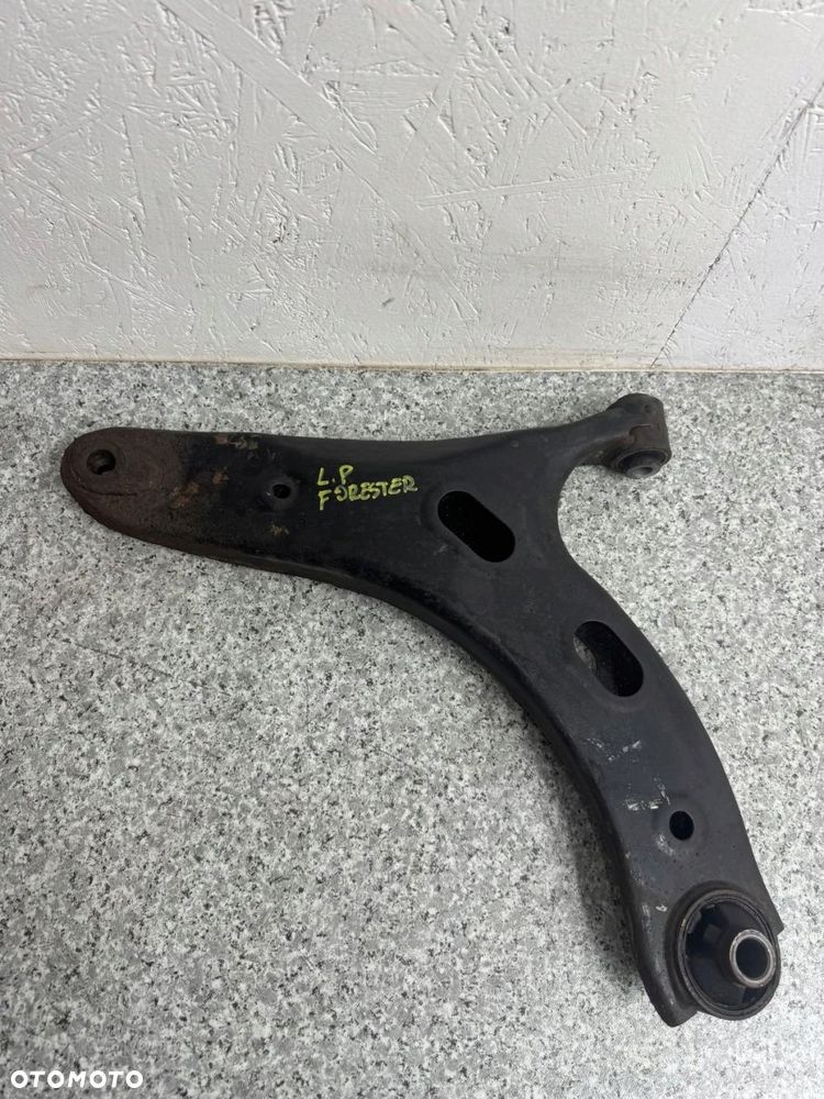 wahacz lewy przód subaru forester v 2019-2023 2.0 h oryginał - 2