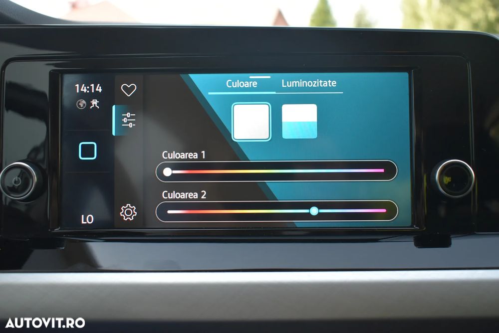 Volkswagen Golf 1.0 eTSI DSG MHEV Life - 19