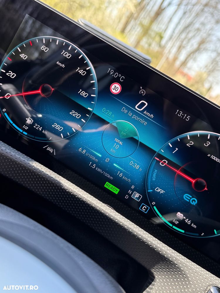 Mercedes-Benz A 250 e 8G-DCT Advanced AMG Line - 26