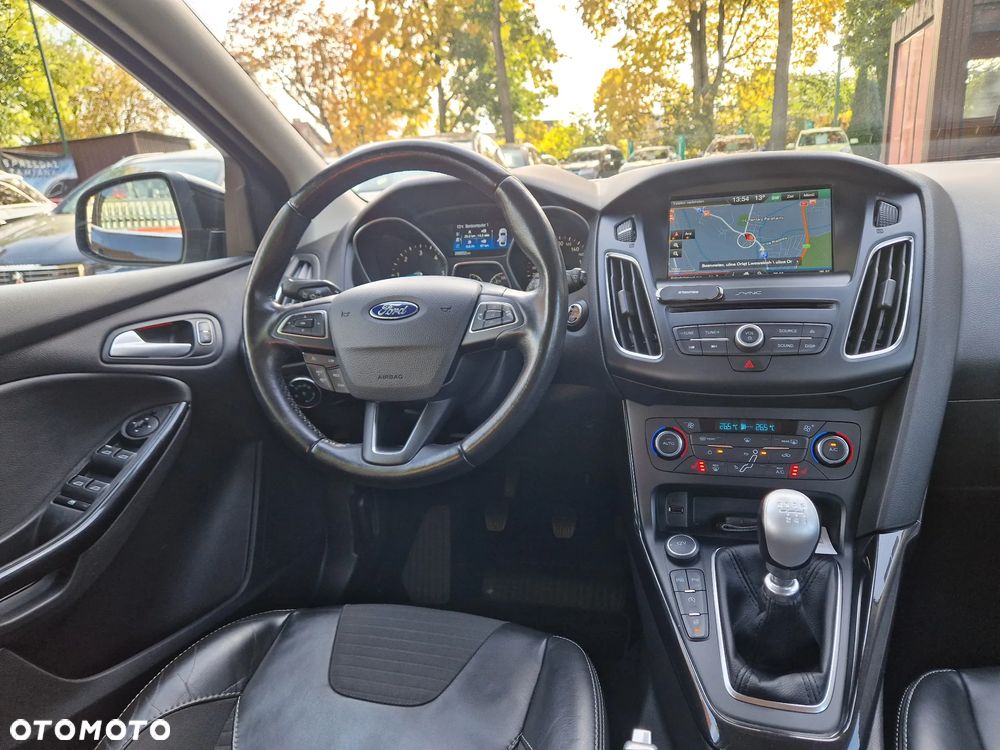 Ford Focus 2.0 TDCi ST-Line Black ASS - 25