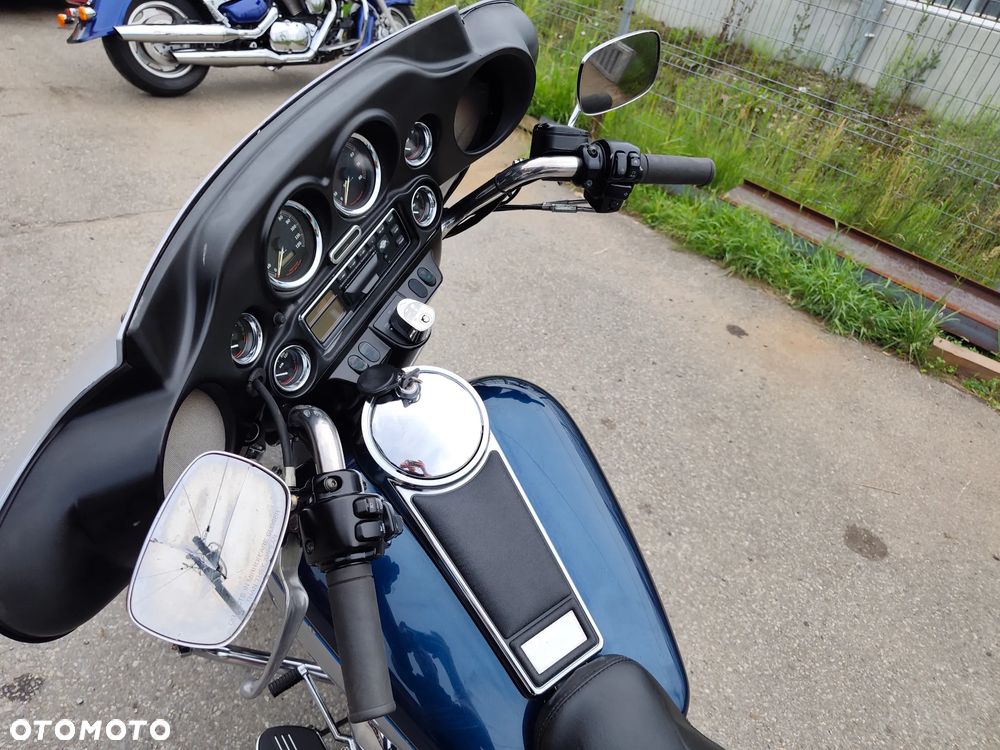 Harley-Davidson FLHT Electra Glide Standard - 23
