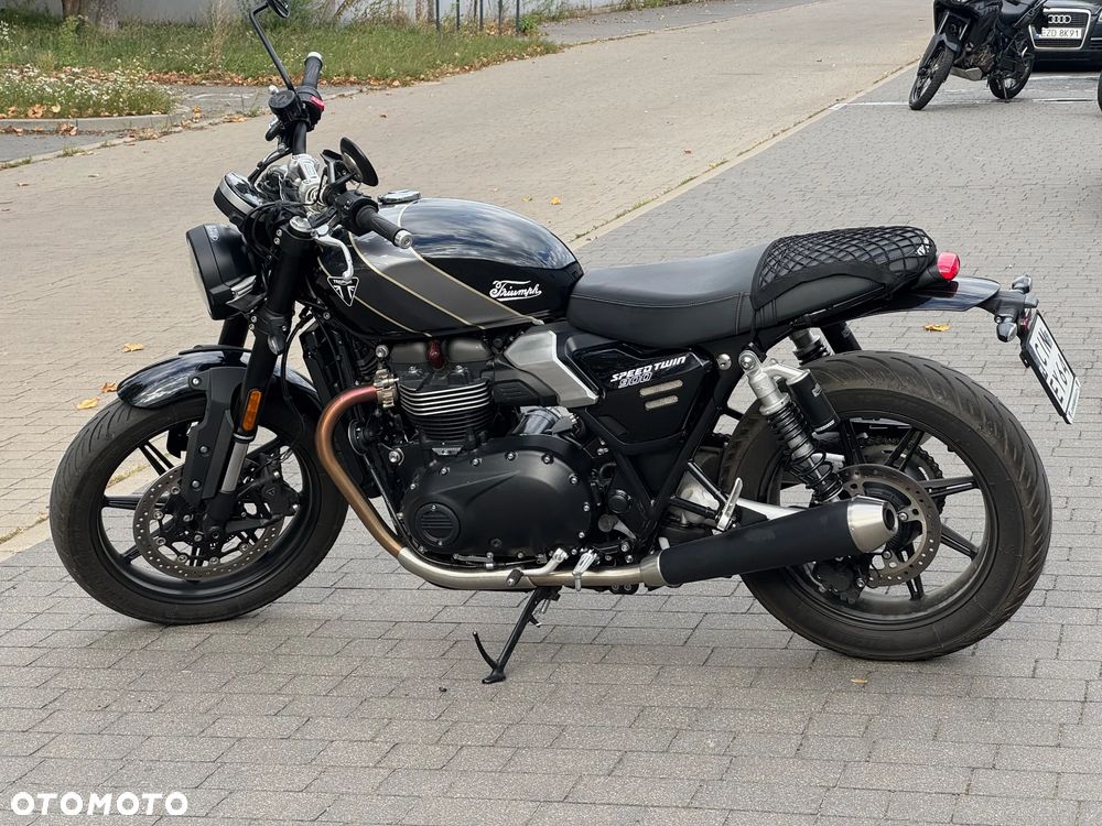 Triumph Speed Twin - 2