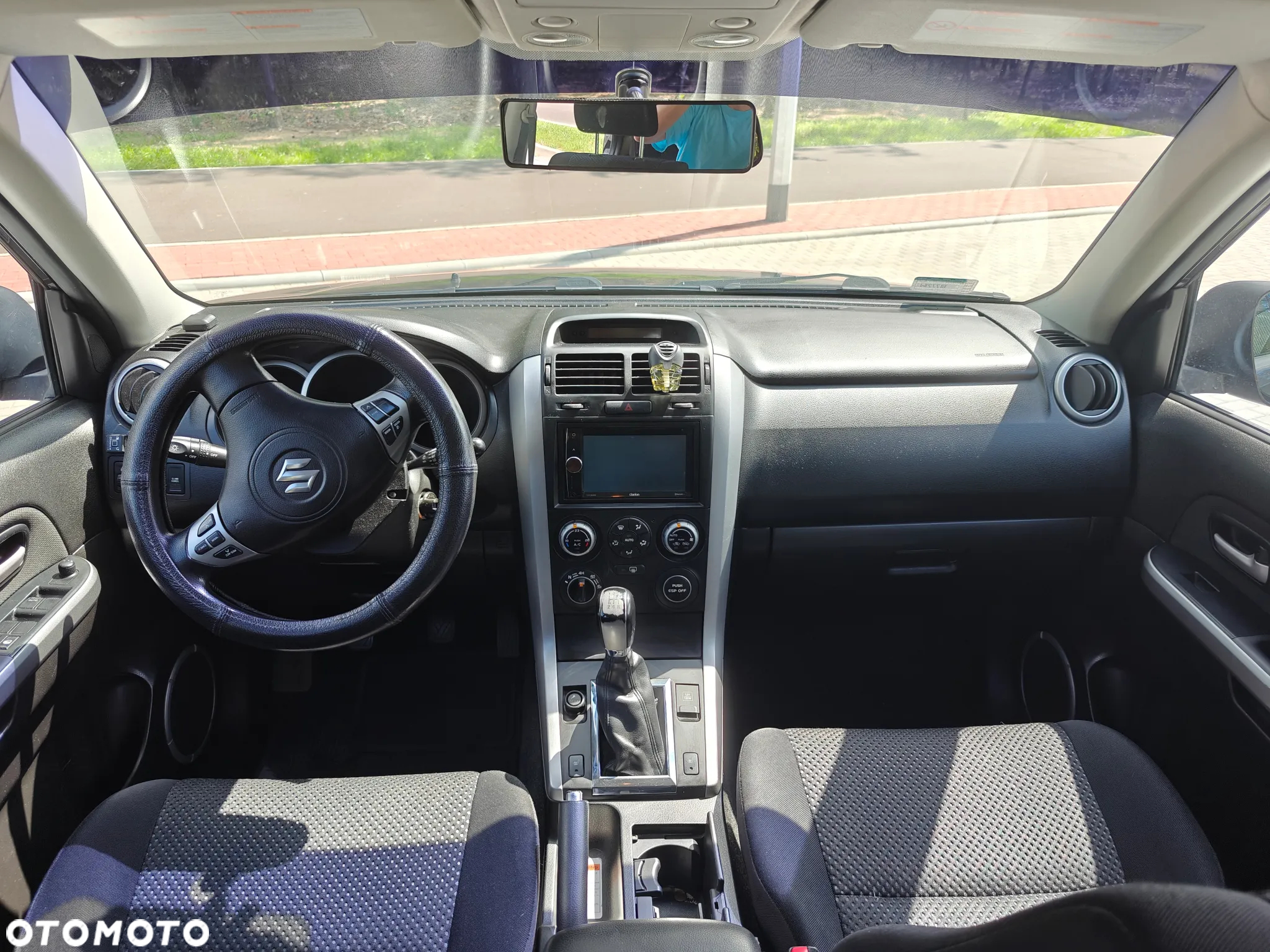 Suzuki Grand Vitara 2.0 - 9