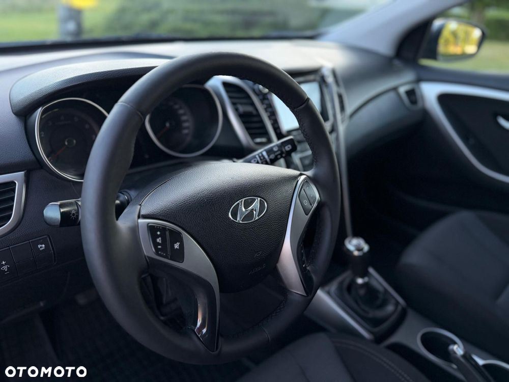 Hyundai i30 1.4 Premium - 11