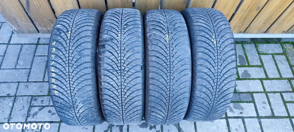 OPONY ZIMOWE 185/60R15 88H GOODYEAR VECTOR 4 SEASONS GEN 2 (1021) 7mm KOMPLET 4 SZTUKI - 1