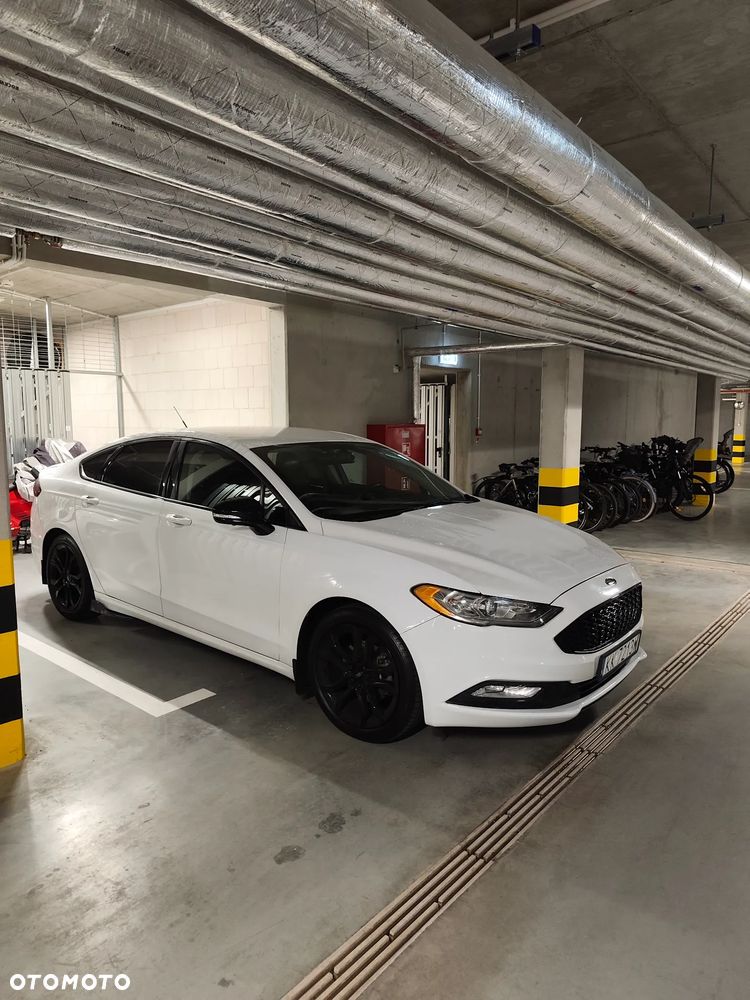 Ford Fusion - 1