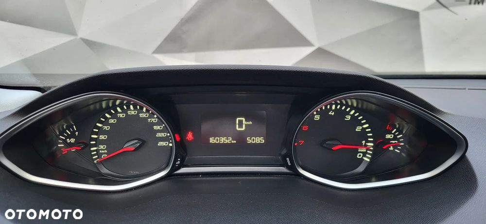 Peugeot 308 1.2 PureTech Allure S&S - 25