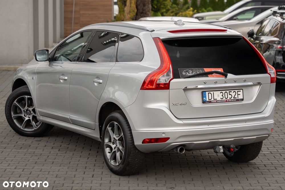 Volvo XC 60 D3 Drive-E Ocean Race - 16