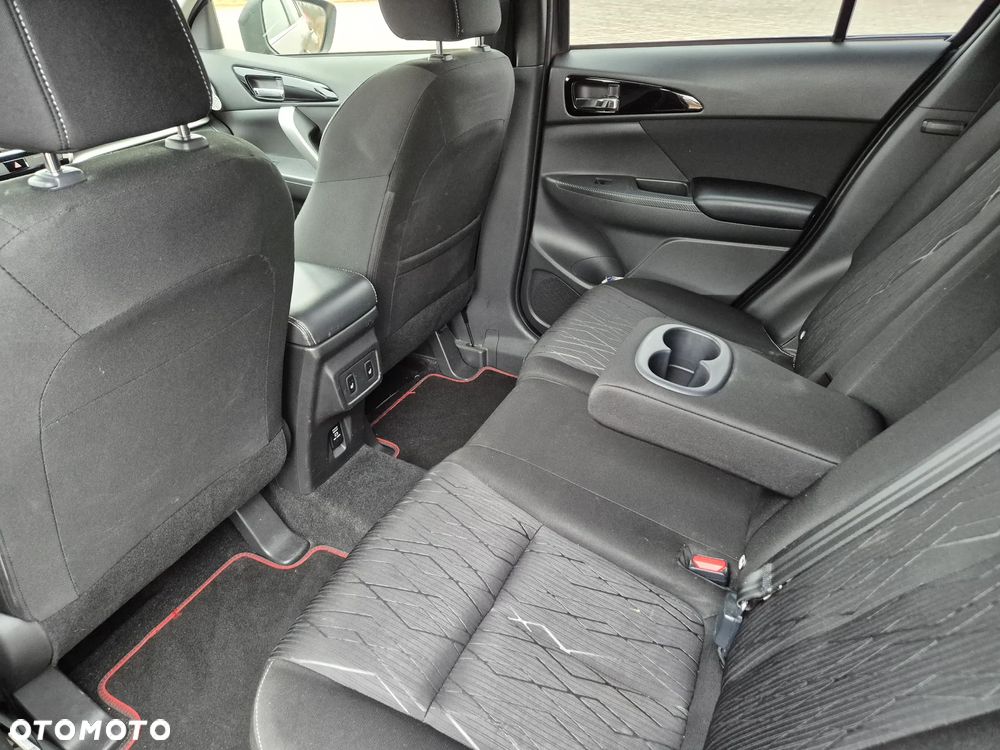 Mitsubishi Eclipse Cross 1.5 T GPF Intense Pro CVT 4WD - 23