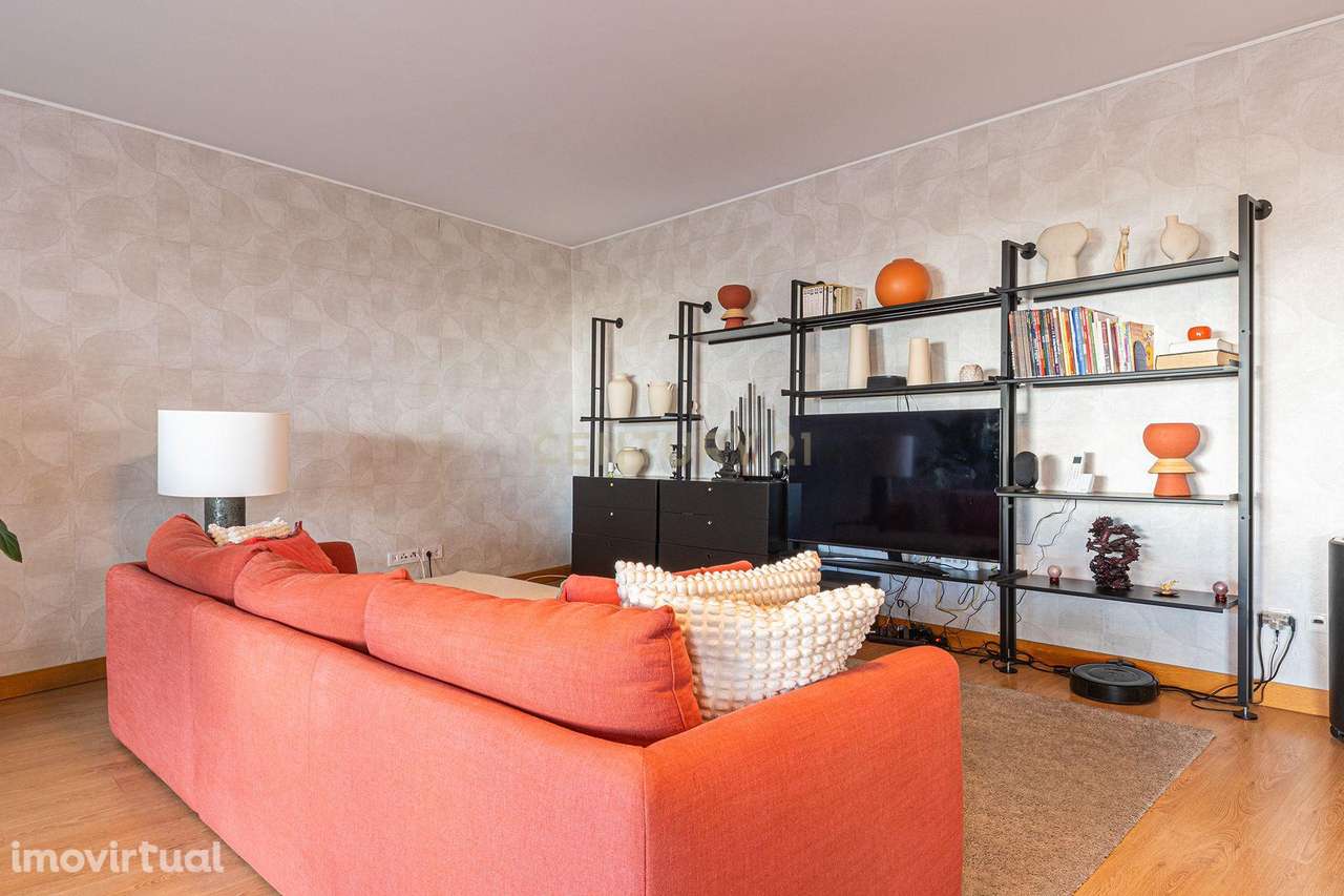 Moradia T3  com Vista Panorâmica - Oeiras - Grande imagem: 4/44