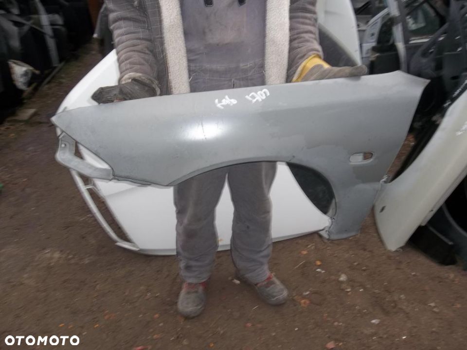 mitsubishi colt  92-95r błotnik oryginał - 1