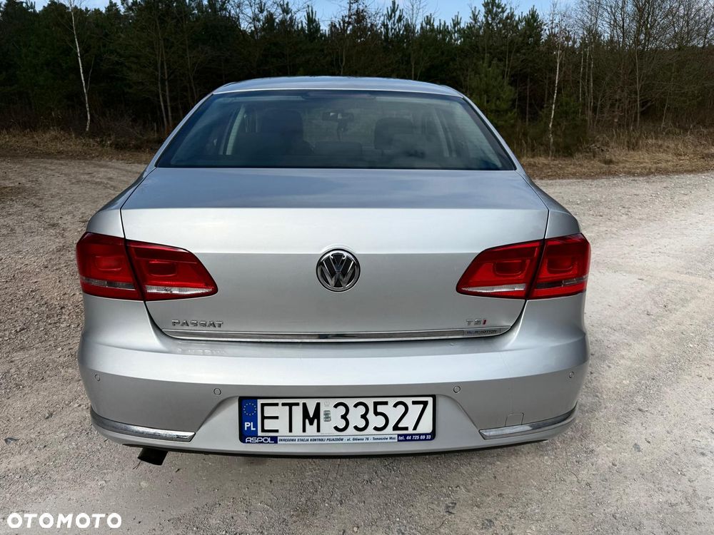 Volkswagen Passat 1.4 TSI DSG BlueMotion Technology Highline - 6
