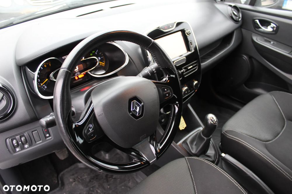 Renault Clio - 13