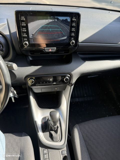 Toyota Yaris 1.5 HDF Exclusive - 17