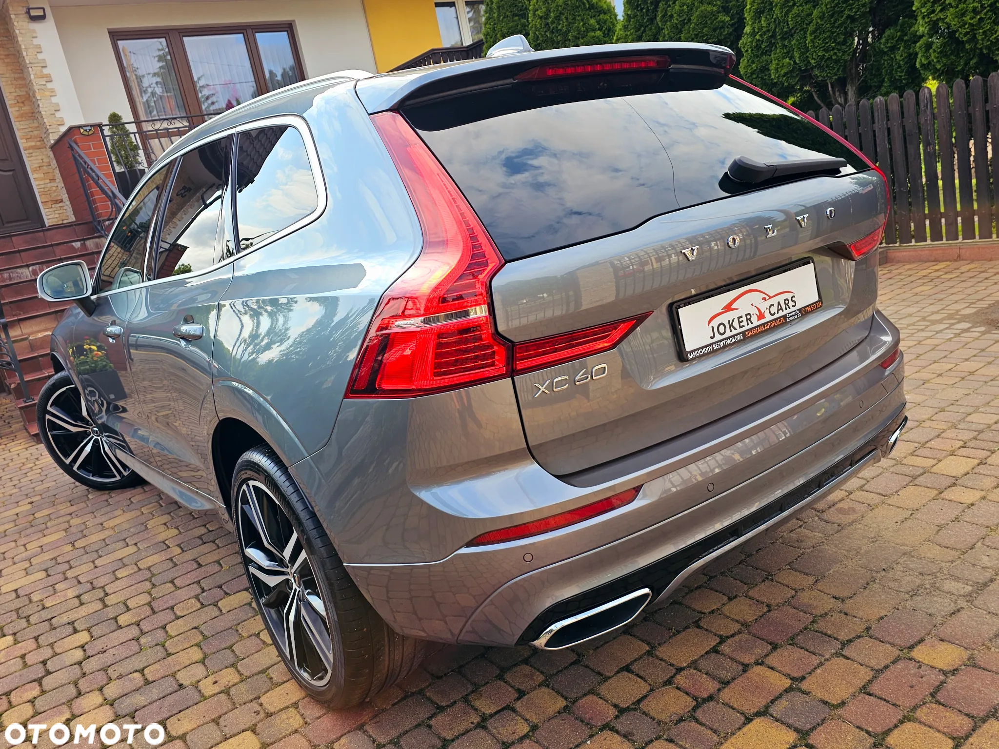 Volvo XC 60 D5 AWD Geartronic RDesign - 21