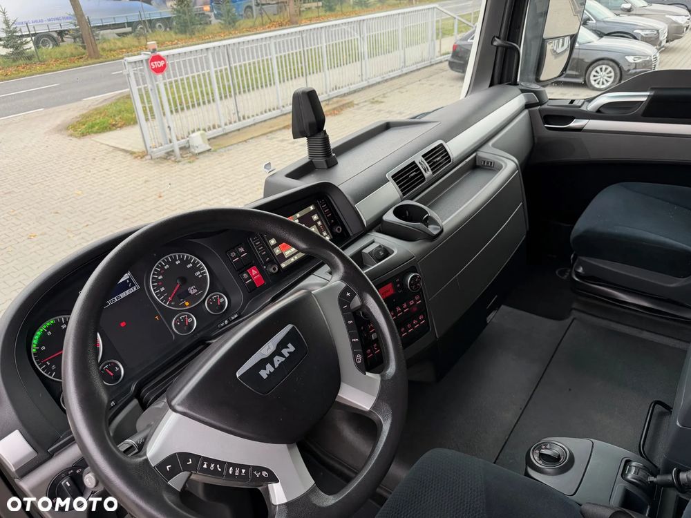 MAN TGX XXL 26.440 PUSCHER /  3 OSIE / 6x2 - 10
