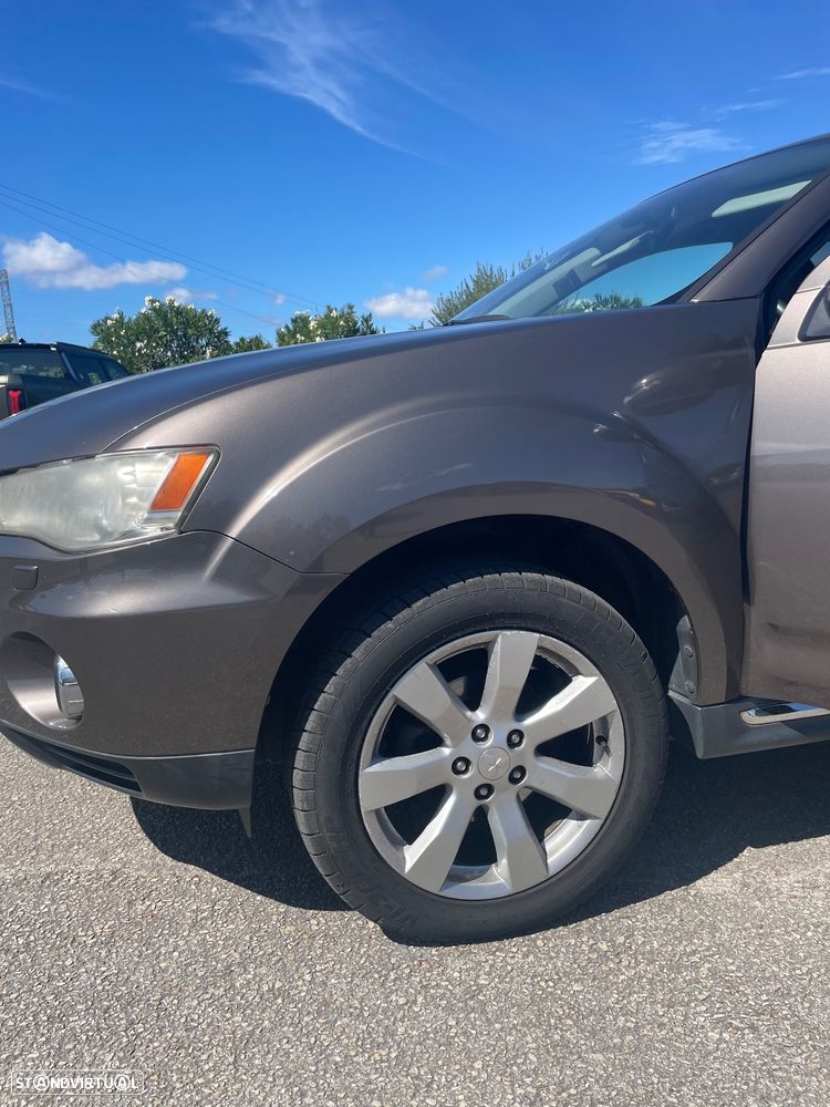 Mitsubishi Outlander - 17