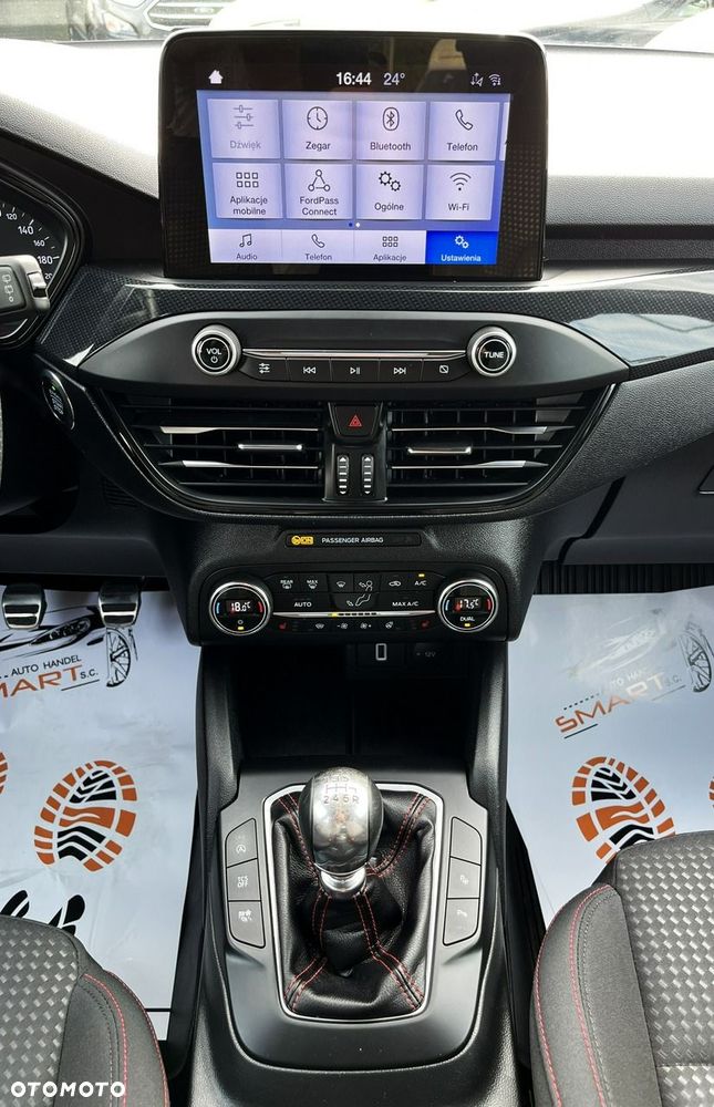Ford Focus 1.0 EcoBoost ST-Line Business - 19