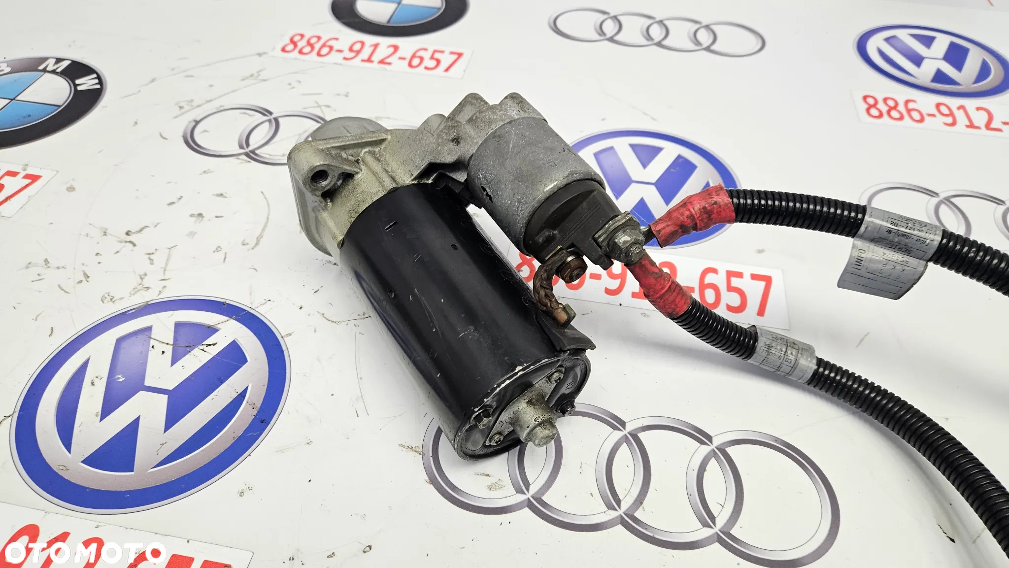 BMW X5 E70 X6 E71 3.0D 3.5D  Rozrusznik 7796892  BOSCH 0001115046 - 7