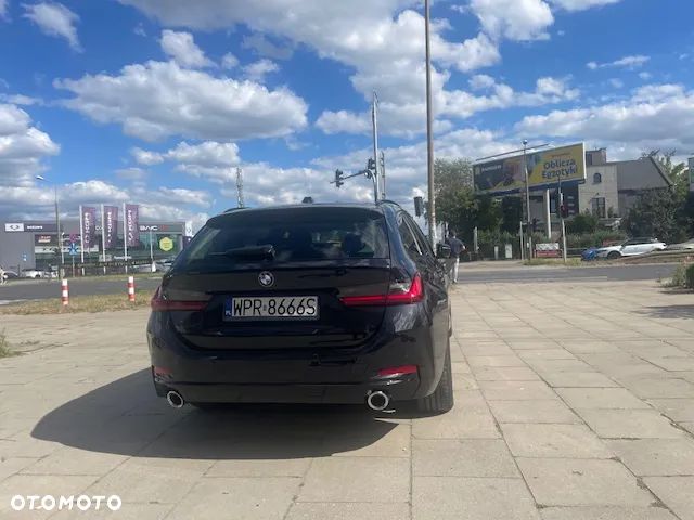 BMW Seria 3 320d xDrive Advantage - 23