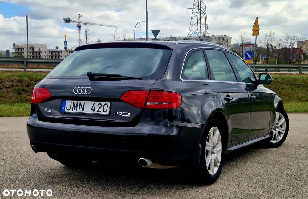 Audi A4 Avant - 7