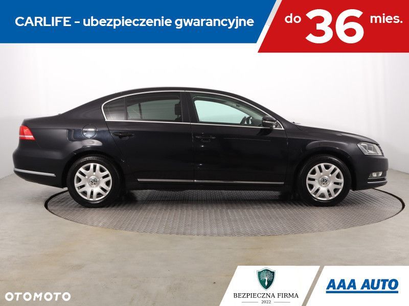 Volkswagen Passat - 7