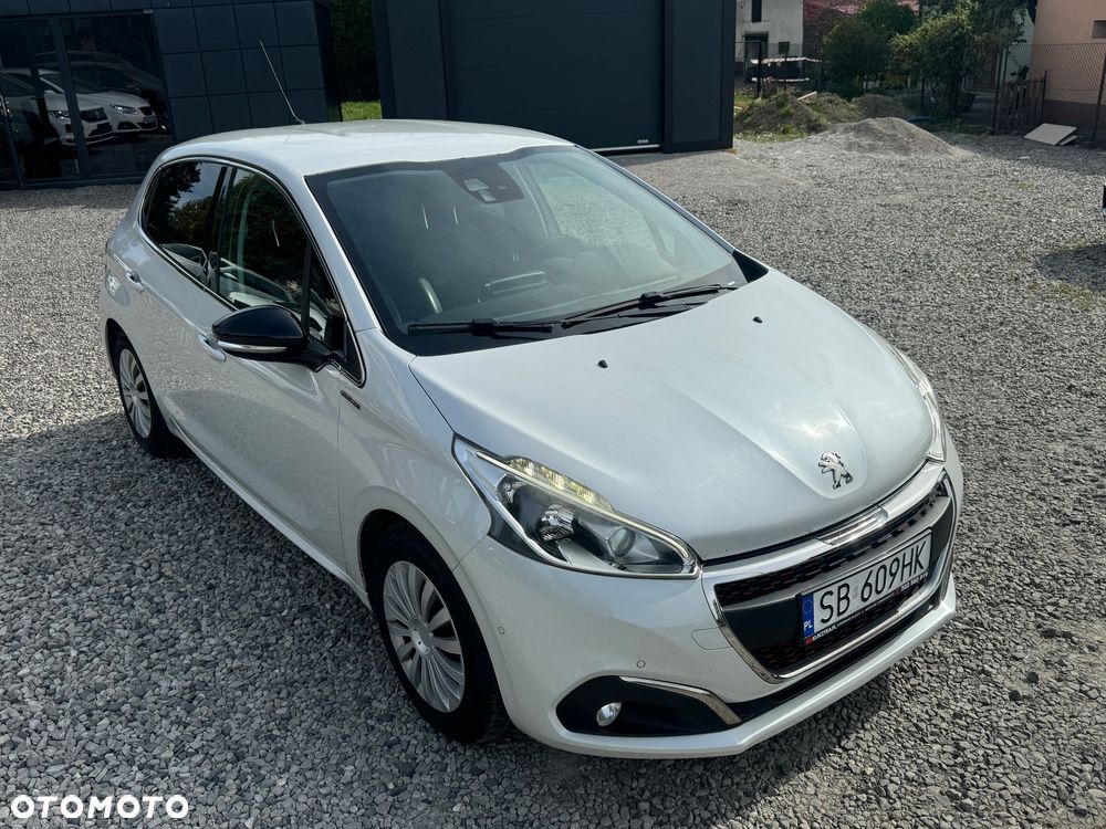 Peugeot 208 PureTech 110 Stop & Start Allure - 4