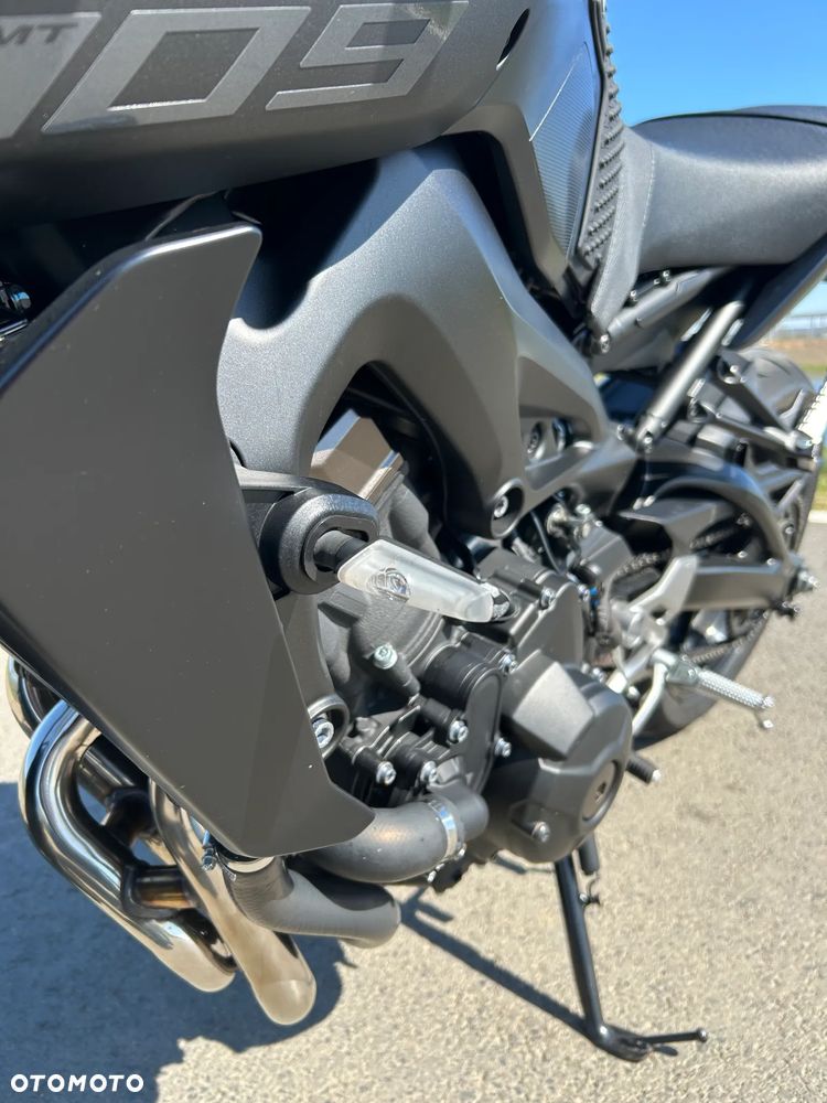 Yamaha MT - 8