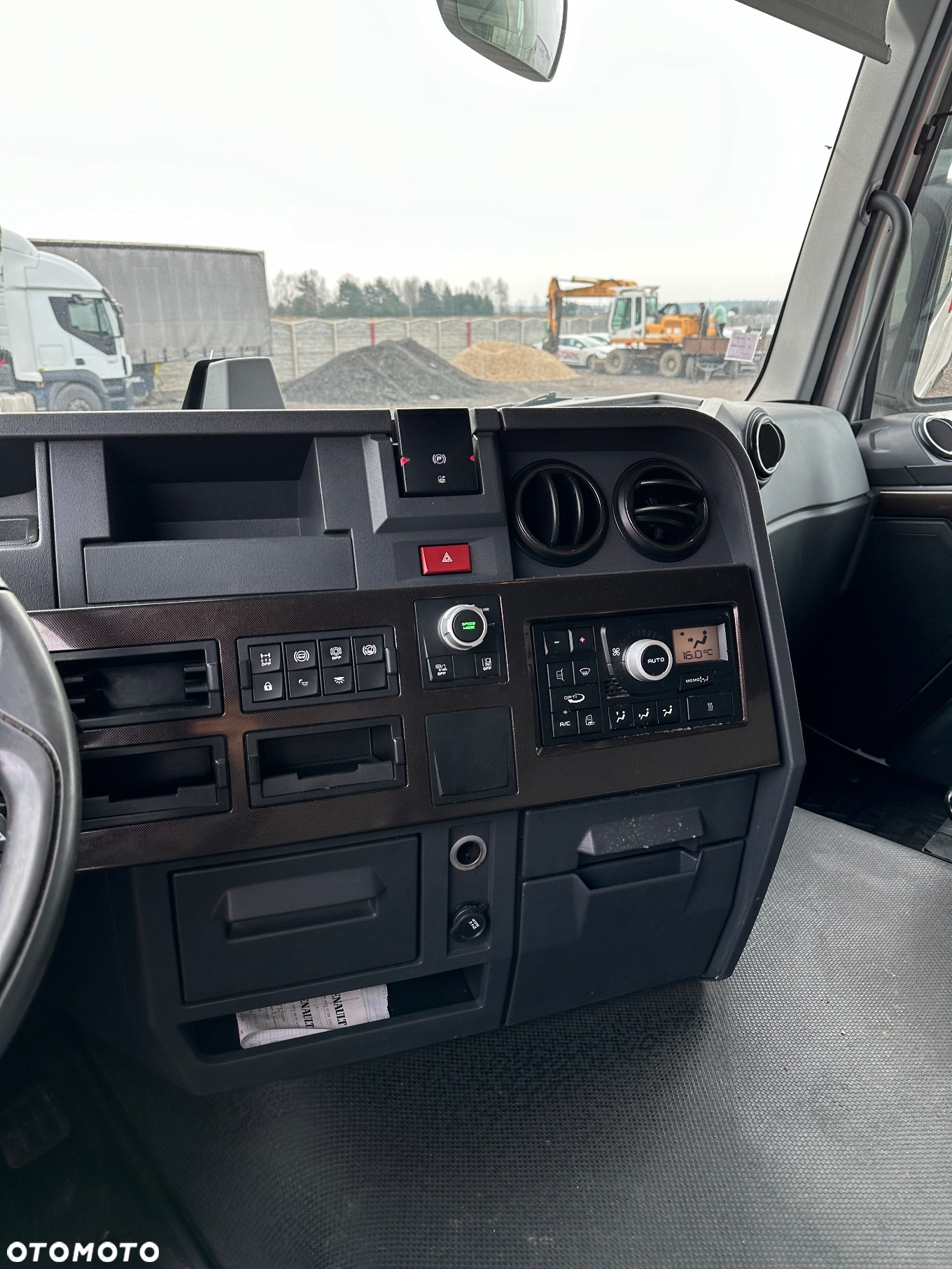 Renault GAMAT T460 - 13