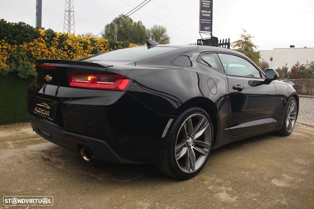 Chevrolet Camaro Coupe 2.0 Aut. - 24