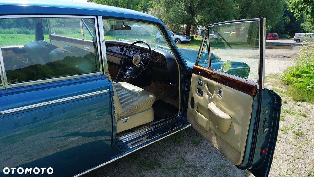 Rolls-Royce Silver Shadow - 25