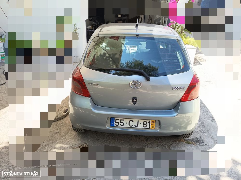 Toyota Yaris 1.4 D-4D AC Manual - 10