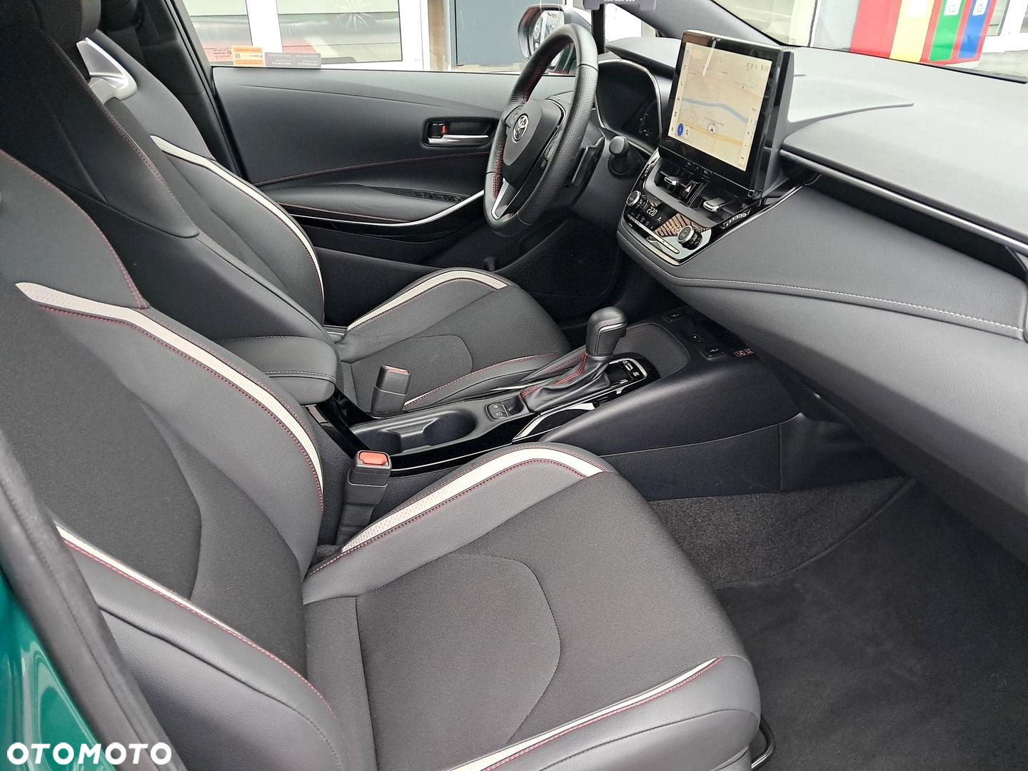 Toyota Corolla 2.0 Hybrid GR Sport Dynamic - 11