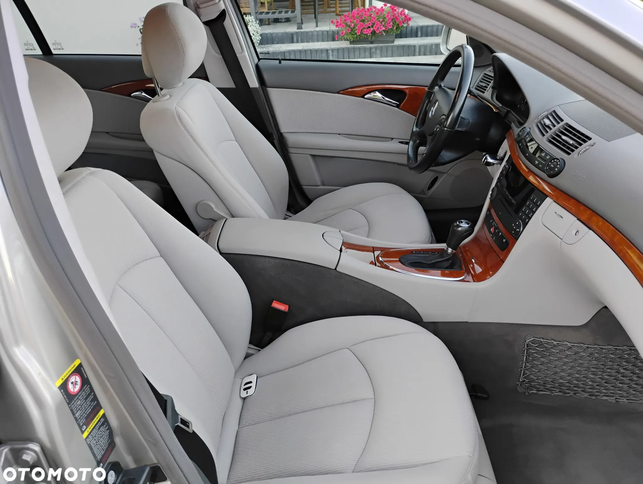 Mercedes-Benz Klasa E 220 CDI Automatik Classic - 18